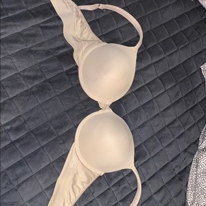 38C nude bra